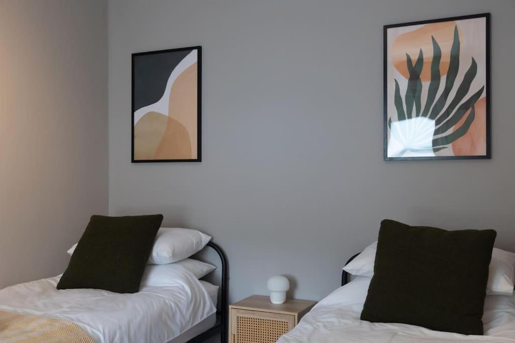 Hereford - Clifton Villa - Beautifully Presented House Located A Short Walk From City Centre - Sleeps 6 Guests - Perfect For Exploring Hereford - Hosted By Rentmyhouse Exterior foto