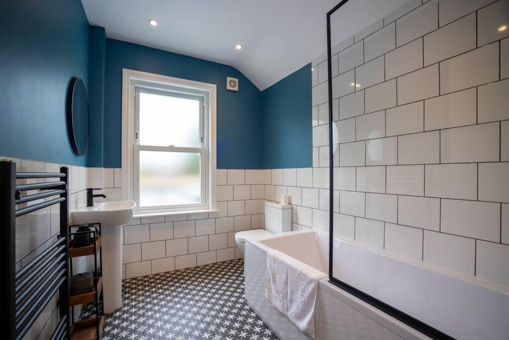 Hereford - Clifton Villa - Beautifully Presented House Located A Short Walk From City Centre - Sleeps 6 Guests - Perfect For Exploring Hereford - Hosted By Rentmyhouse Exterior foto